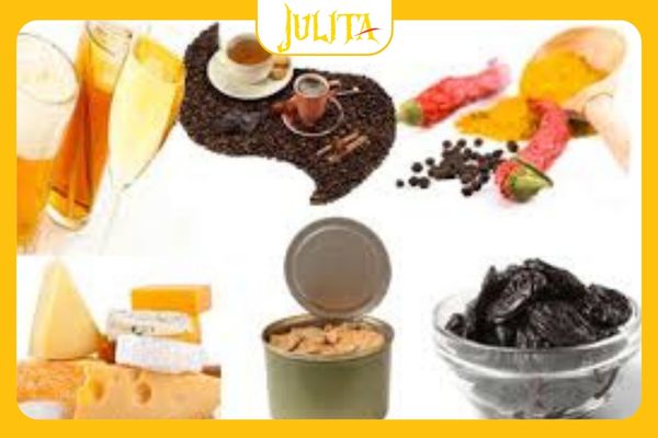 Bấm khuyên tai kiêng gì? Các thực phẩm kích thích